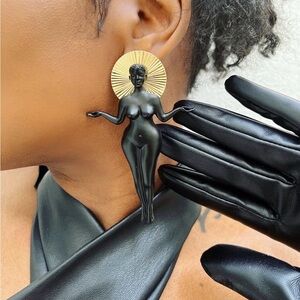 HOME by Areeayl Earrings